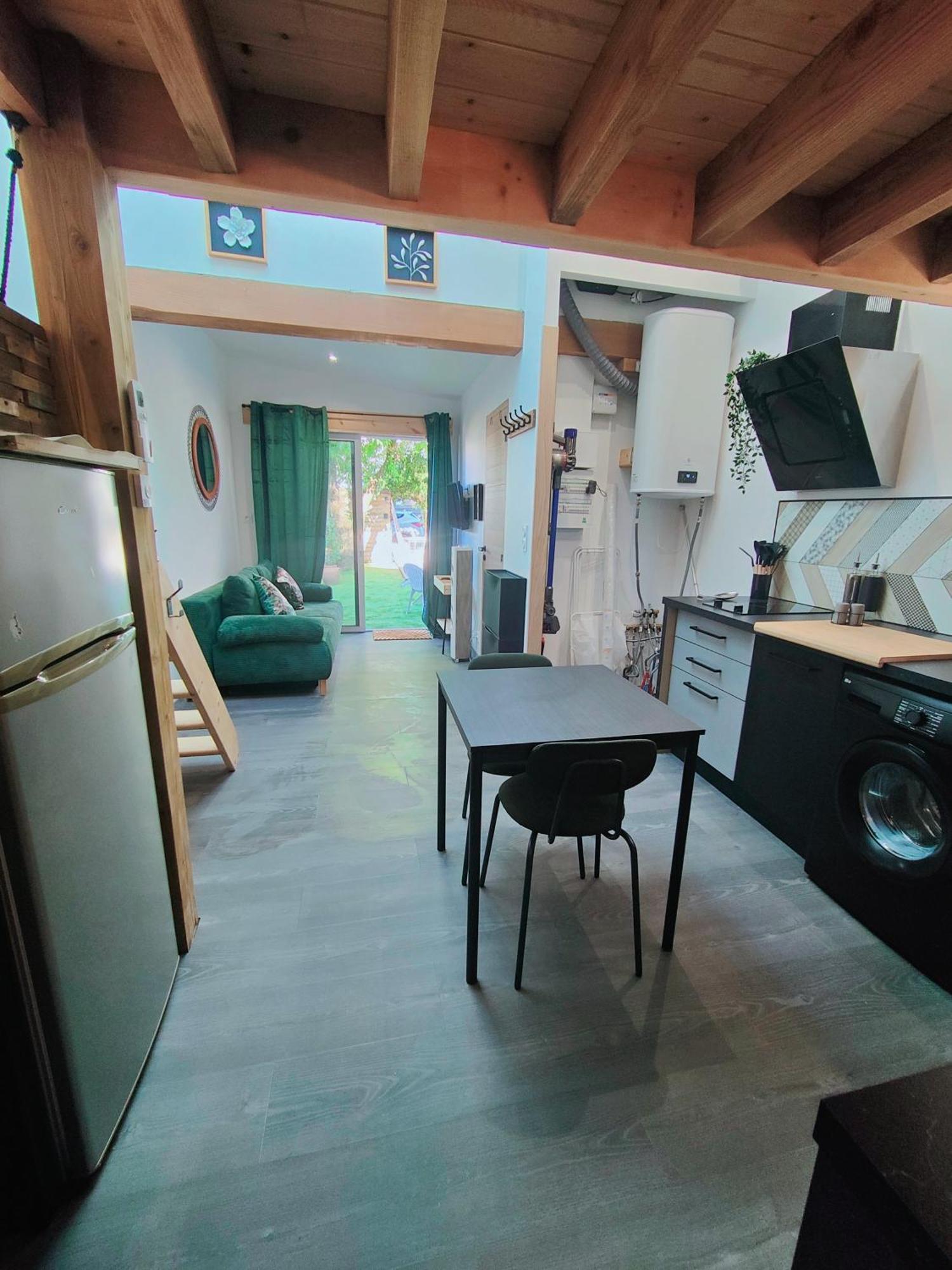 Tiny House Avec Jardin Et Acces Piscine Chauffee Villa Saint-Medard-en-Jalles Exterior photo